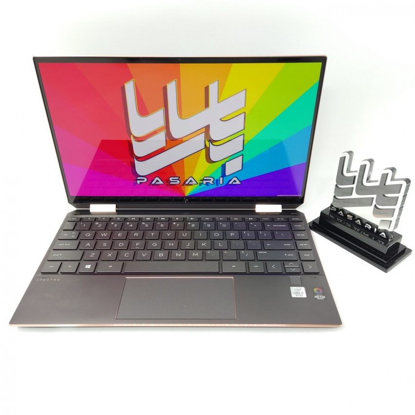 HP Spectre 13-AW0
