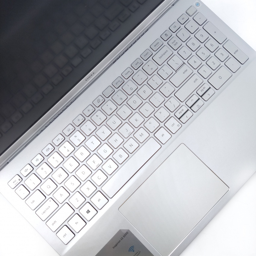 Dell Inspiron 5502
