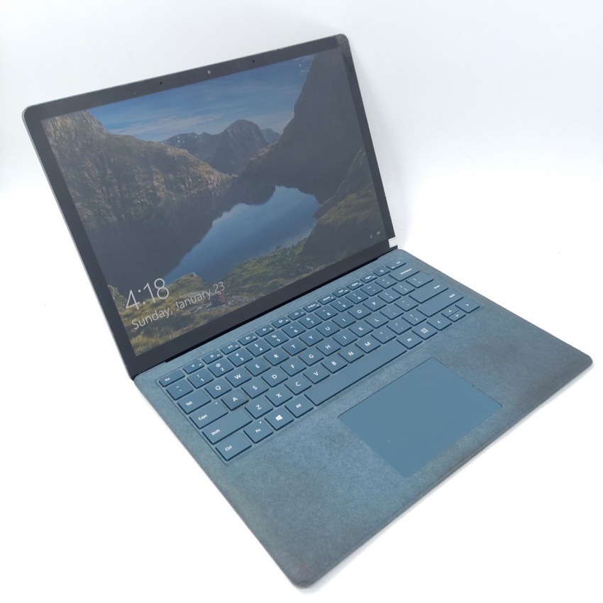Microsoft Surface Laptop