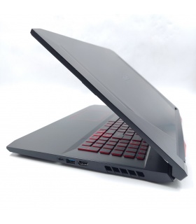 Acer Nitro 5 AN517-52