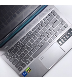 Acer Predator Triton 300 SE