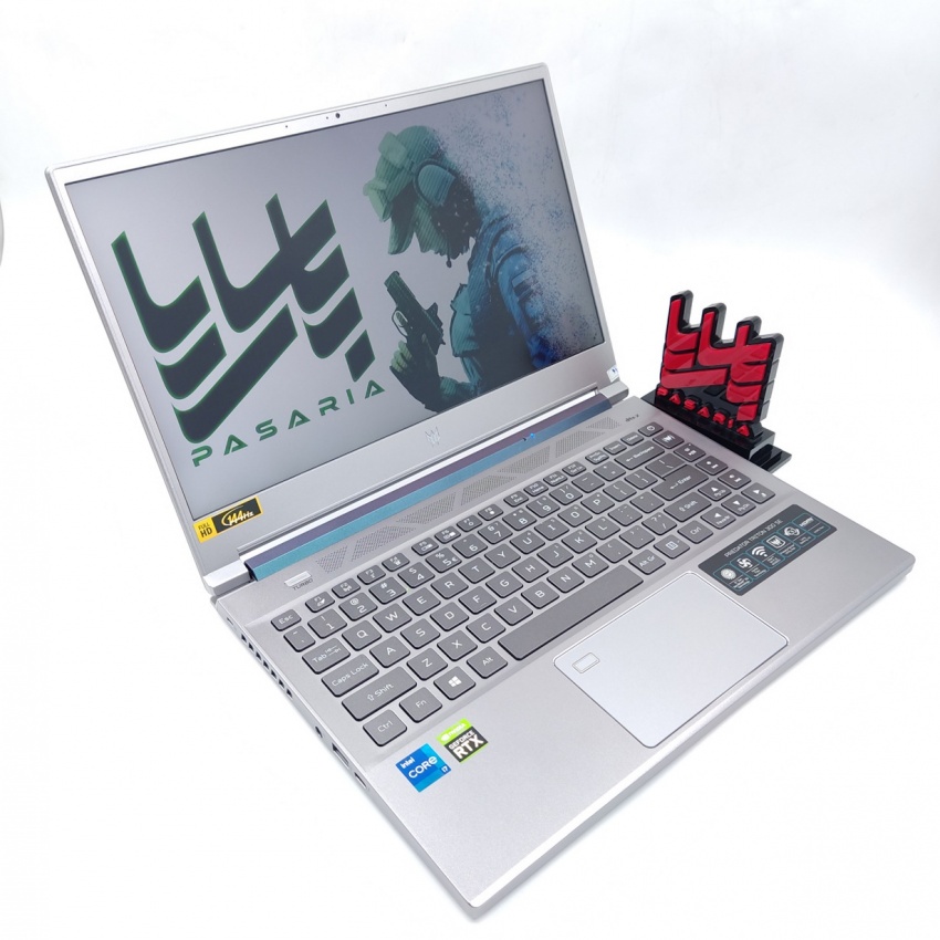 Acer Predator Triton 300 SE