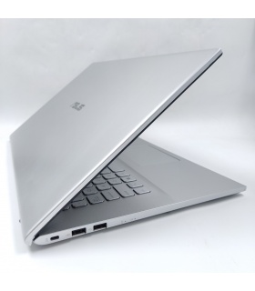 ASUS Vivobook 17 M712