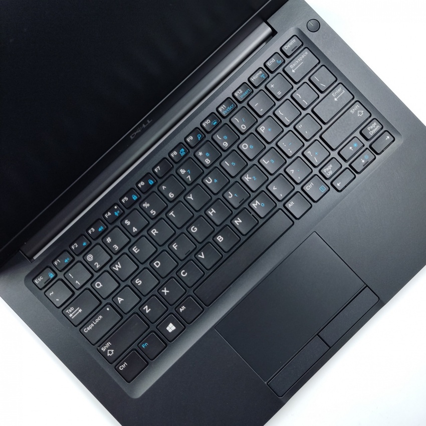 Dell Latitude 7390