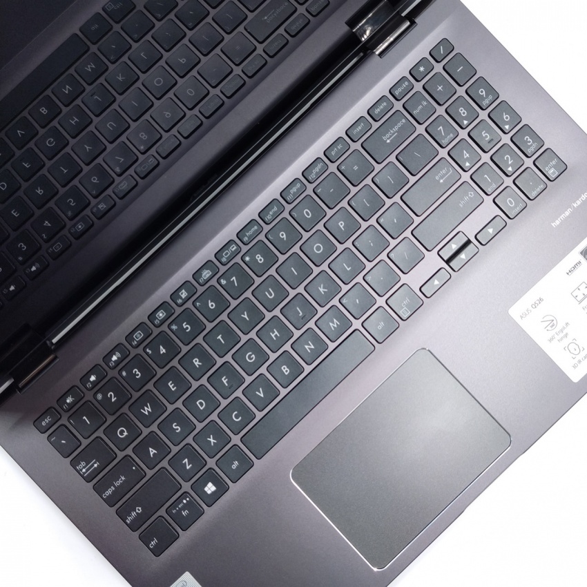 ASUS ZenBook Flip 15 UX562