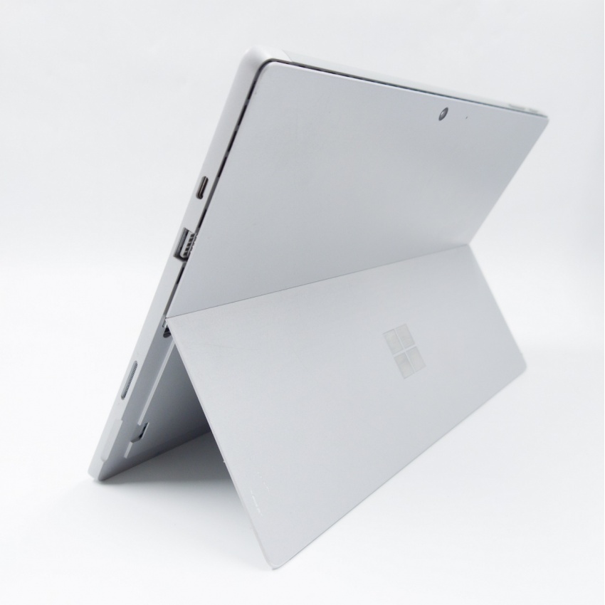 Microsoft Surface Pro 7