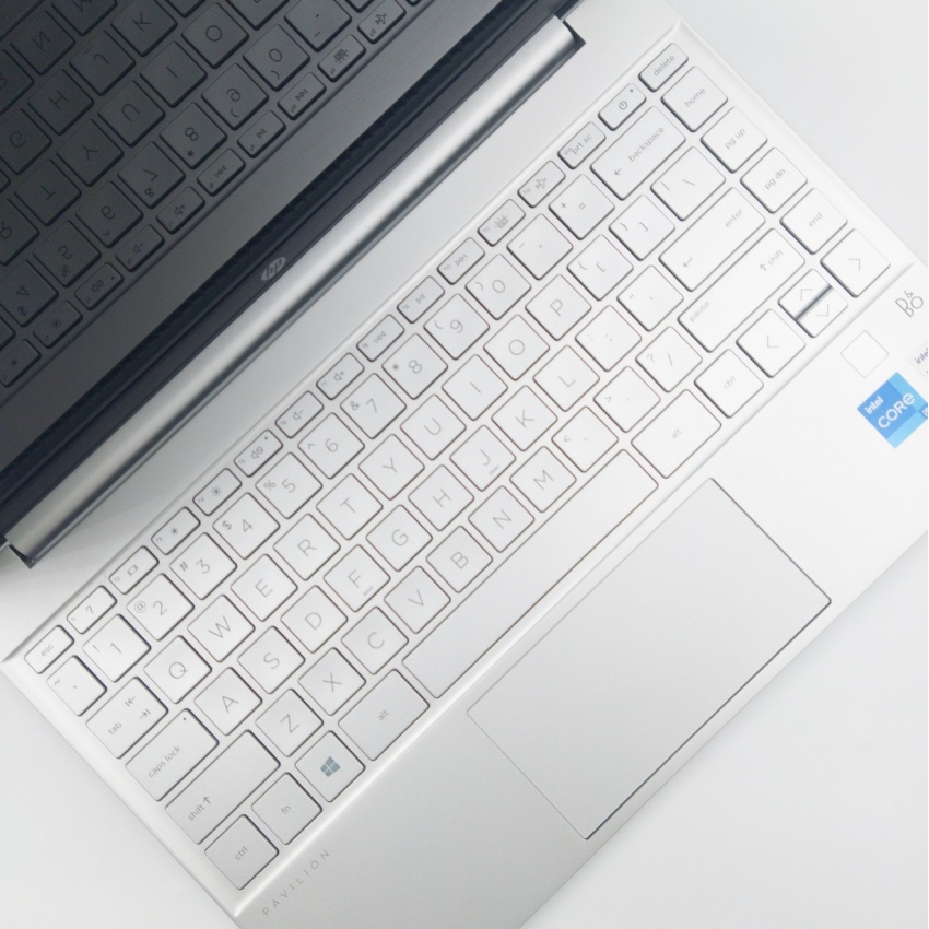 HP Pavilion 13-bb0