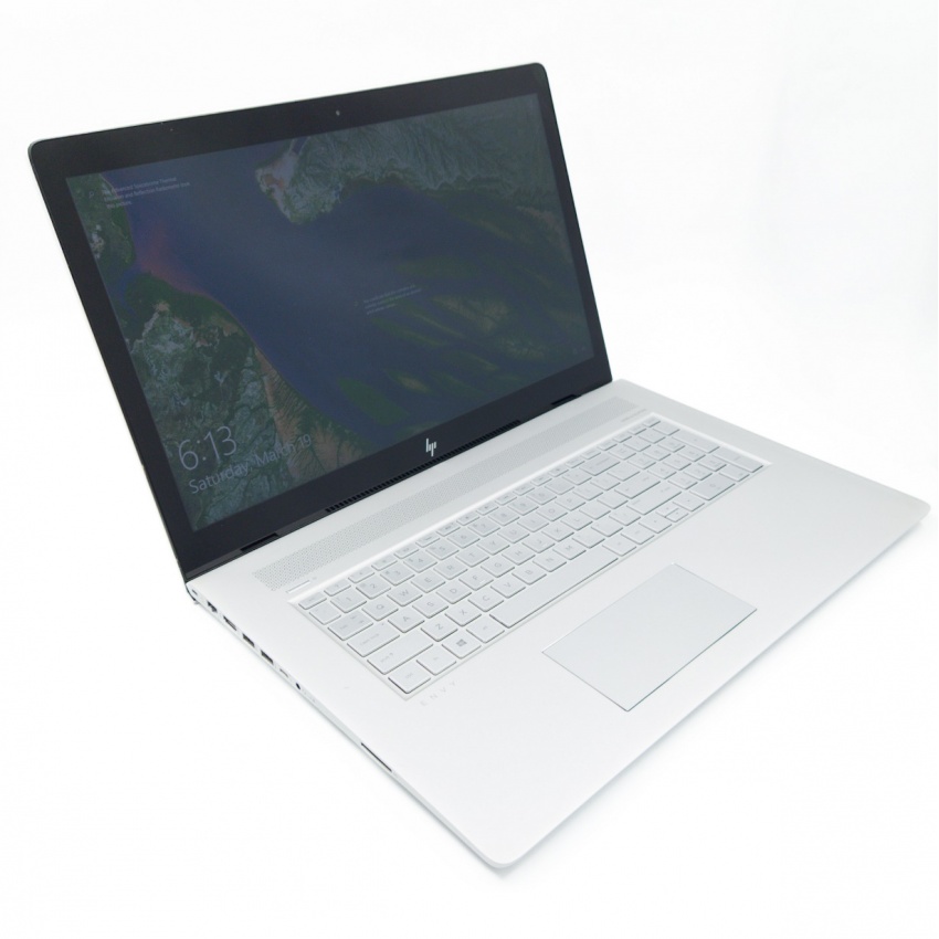 HP Envy 17M-AE1