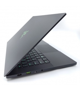 Razer Blade 14 (2021)