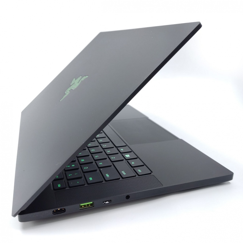 Razer Blade 14 (2021)