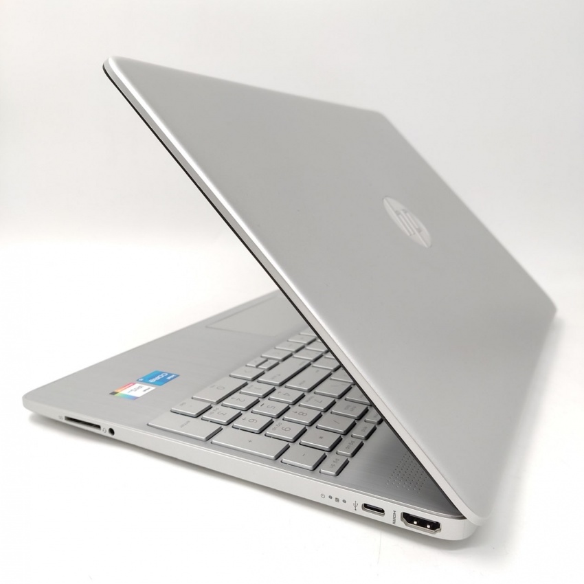 HP Laptop 15S-FR2