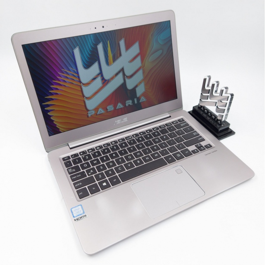 ASUS Zenbook UX330UA