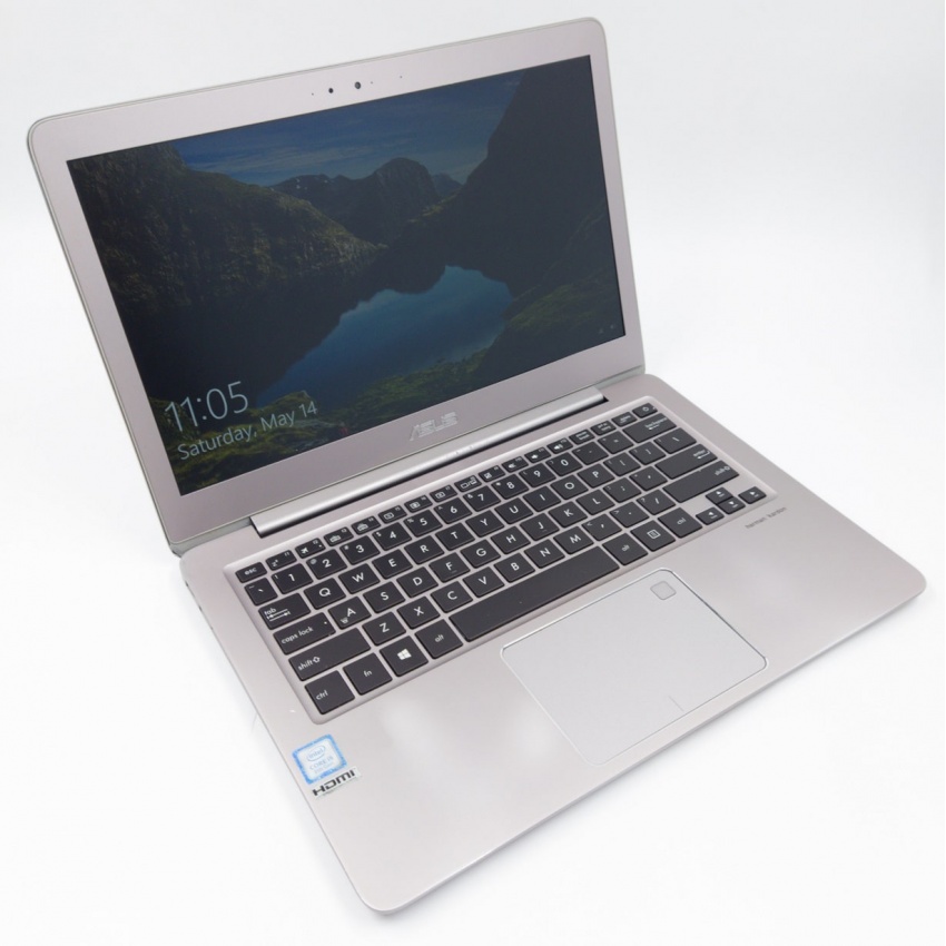 ASUS Zenbook UX330UA