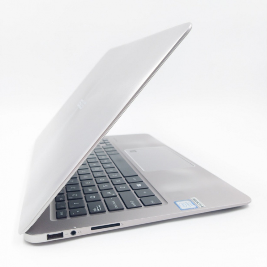 ASUS Zenbook UX330UA
