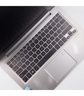 ASUS Zenbook UX330UA