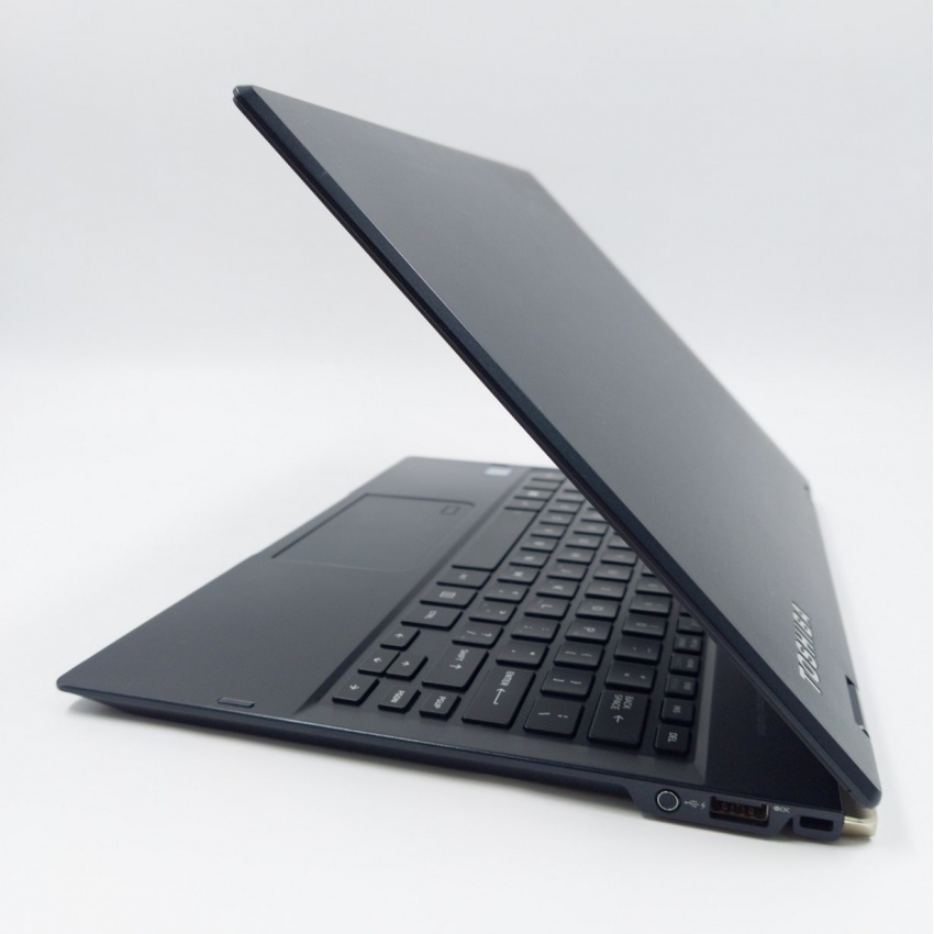 Toshiba Portege X20W-D