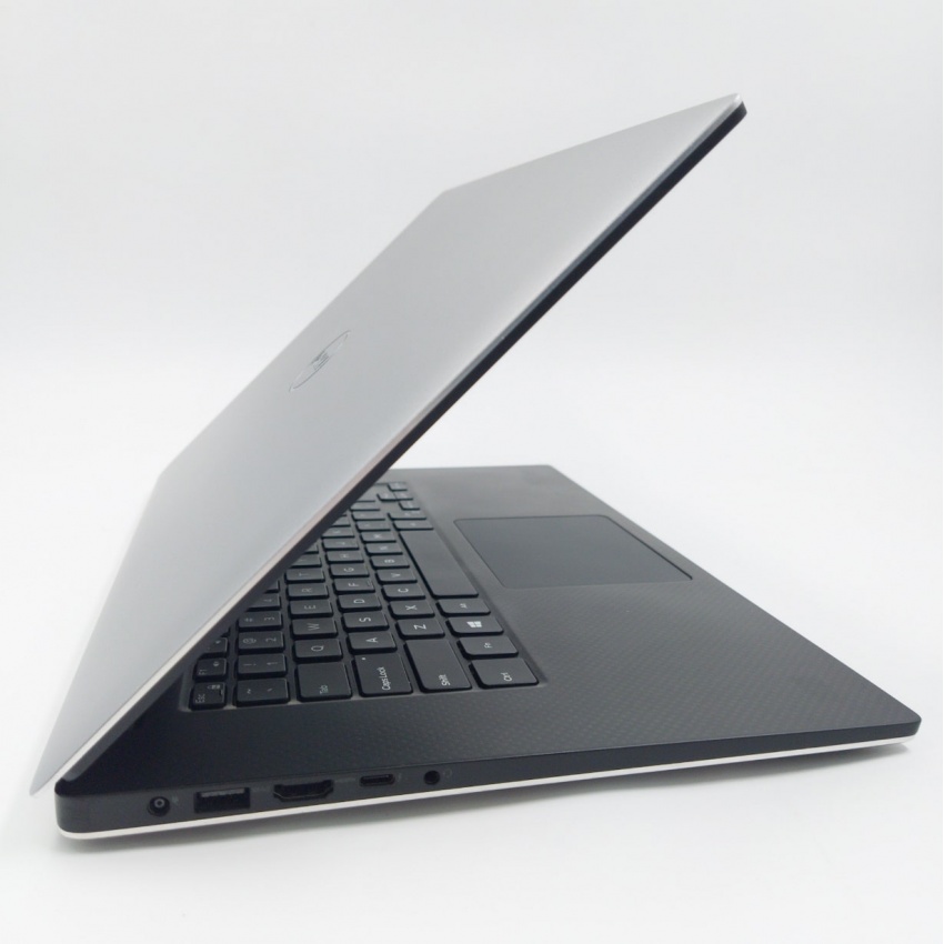 Dell XPS 15 9560
