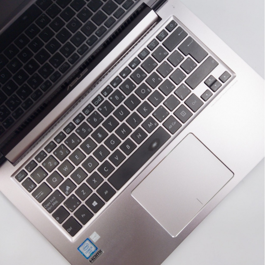 Asus ZenBook 13 UX303UA
