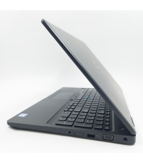 Dell Precision 3520