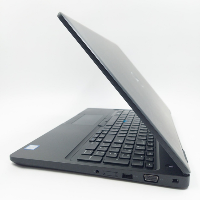 Dell Precision 3520