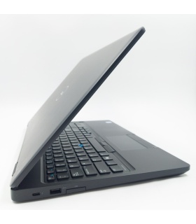 Dell Precision 3520