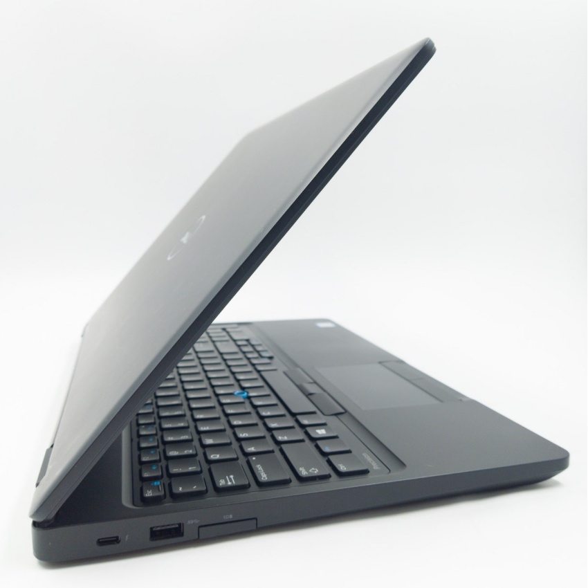 Dell Precision 3520