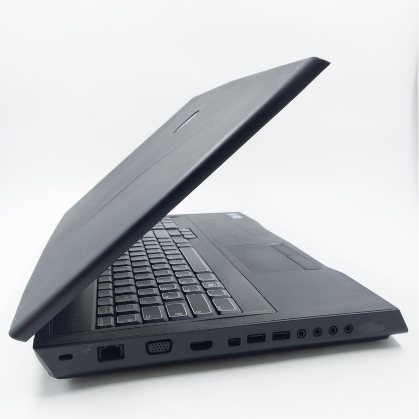 Alienware M17x R4