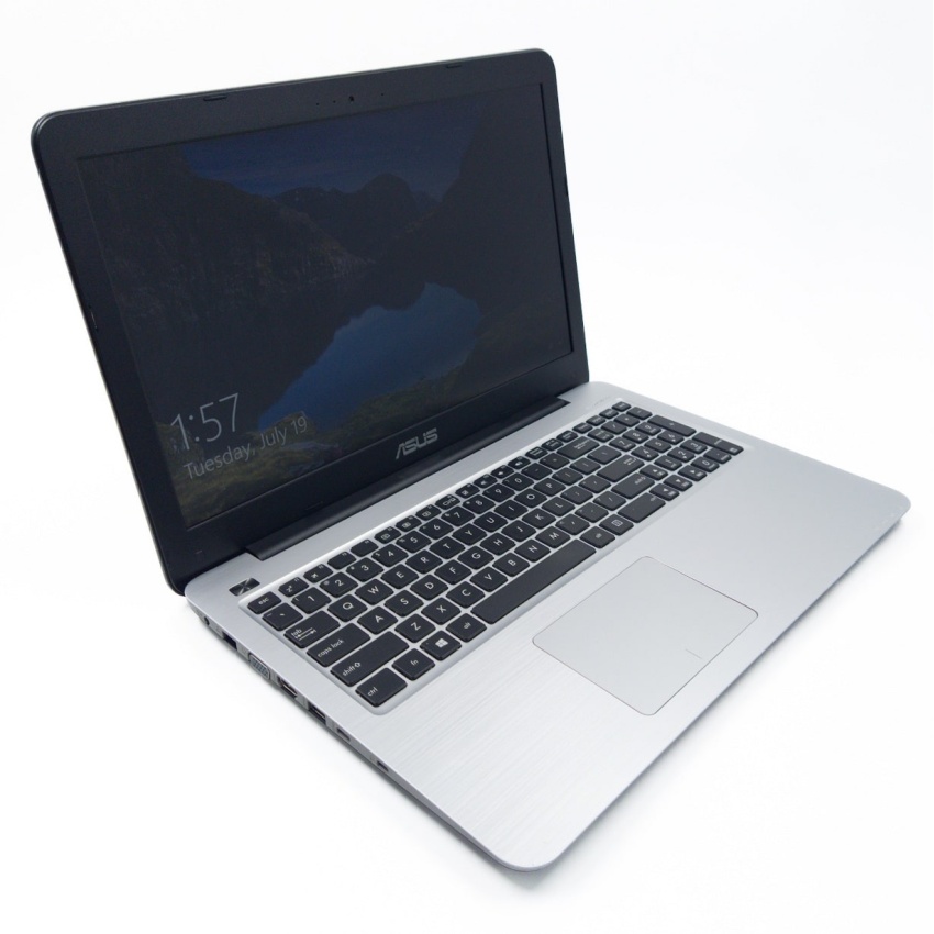 Asus VivoBook X556