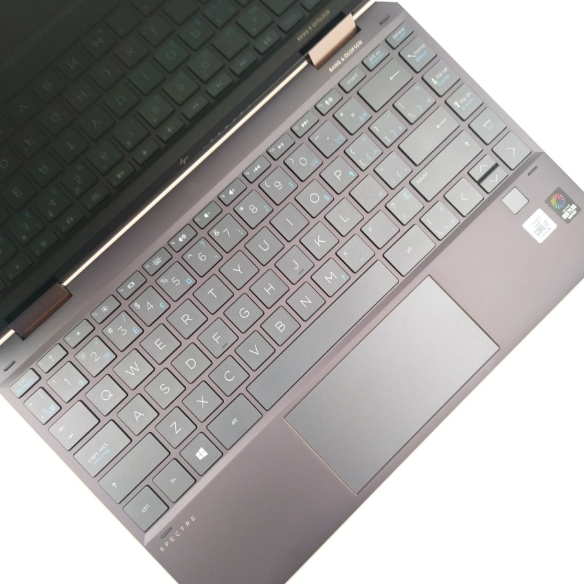 HP Spectre X360 13-AW2