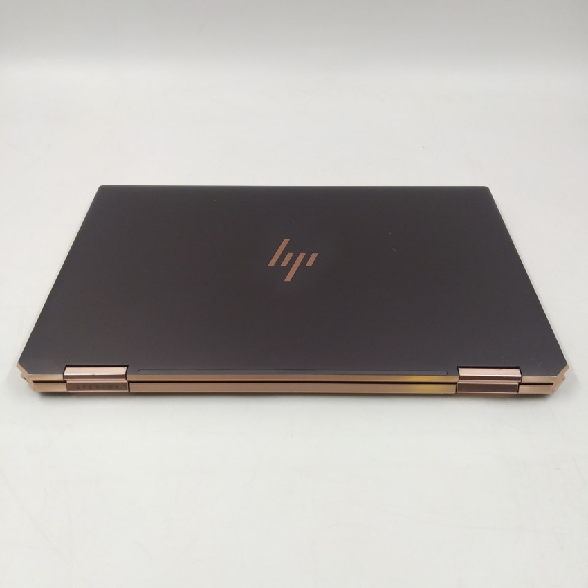 HP Spectre X360 13-AW2