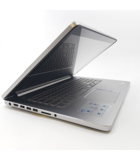 Dell Inspiron 17 7746