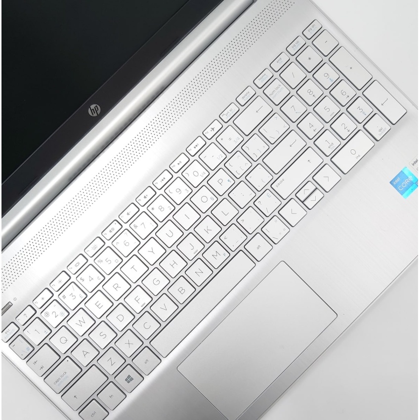 HP Laptop 15-DY4