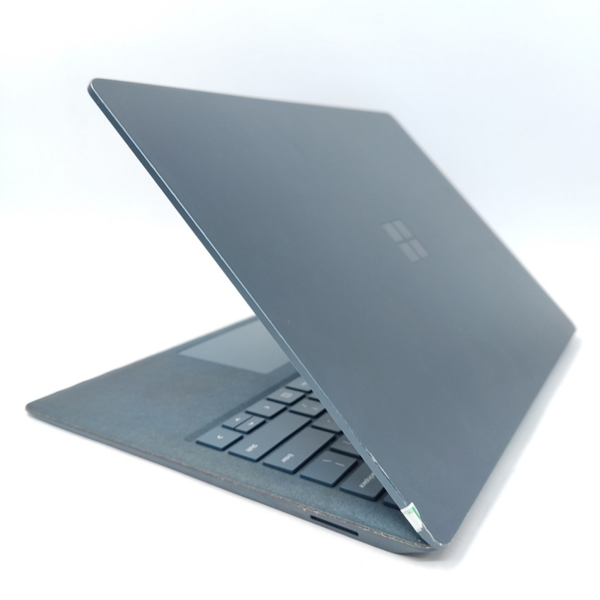 Microsoft Surface Laptop