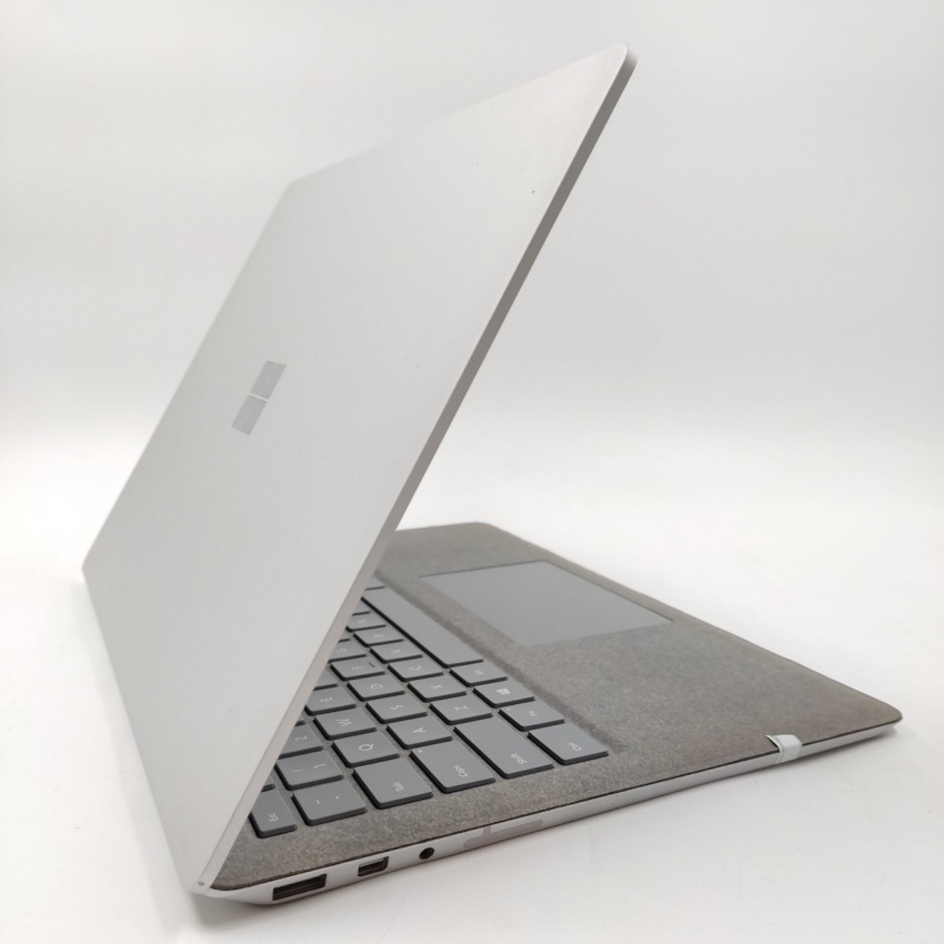 Microsoft Surface Laptop 2