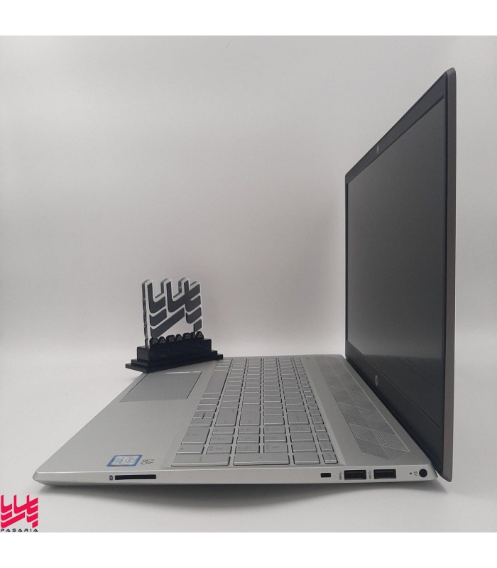 HP Pavilion 15-cs1067nr