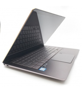 Asus ZenBook 3 Deluxe UX490
