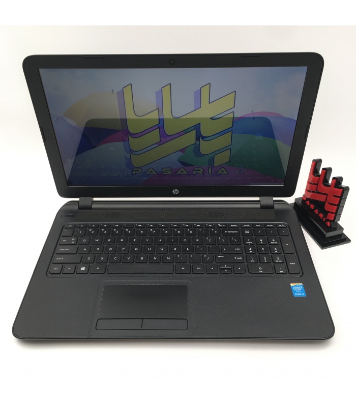 HP Notebook 15 - f01