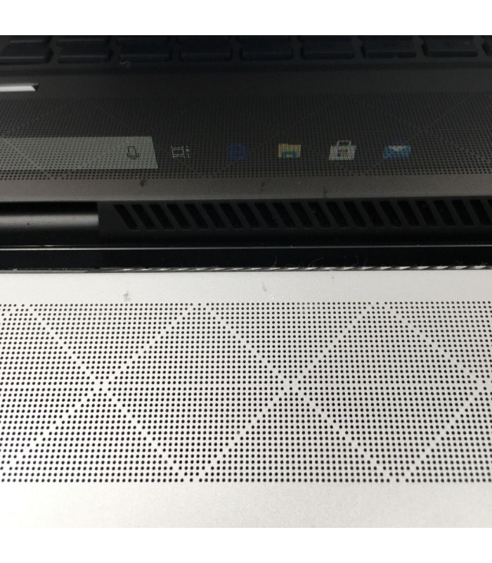 HP ENVY 17m-ce0