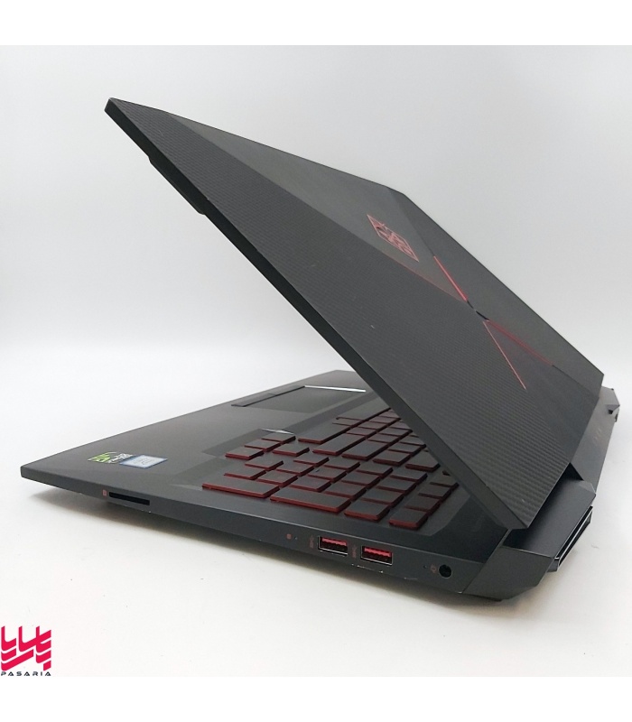 HP Omen 17-AN0