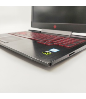 HP OMEN 15-ce0
