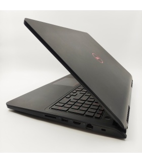 DELL Inspiron 15 5576