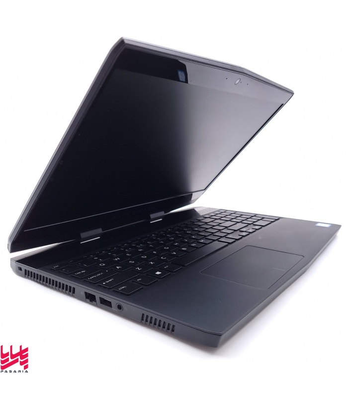 Alienware m15